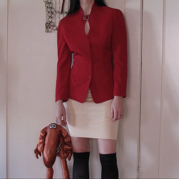 Meet your Posher, Elanor - Picture 3 of 6